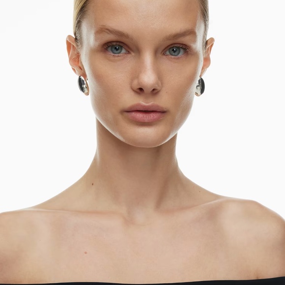 Aritzia Contour Off-Shoulder Sleeveless Hip Top – Black (XS) - Picture 6 of 10